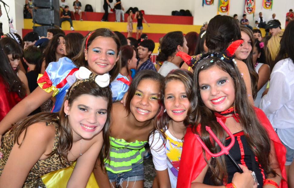 carnaval-colégio-santa-úrsula-2012_0074