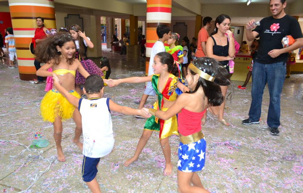 carnaval-colégio-santa-úrsula-2012_0253