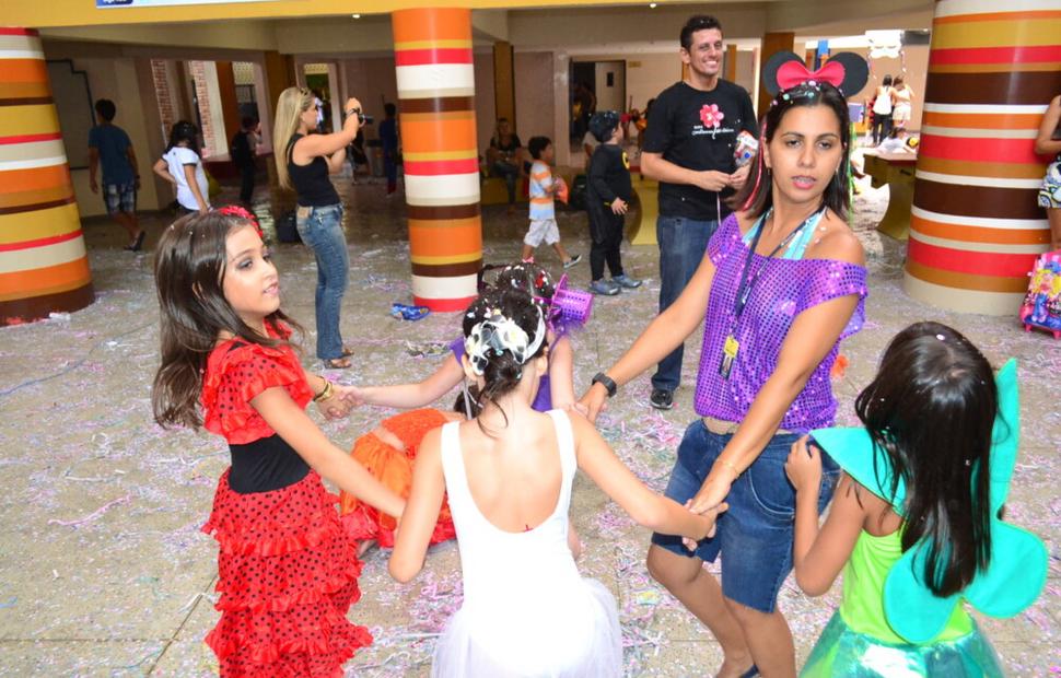 carnaval-colégio-santa-úrsula-2012_0256