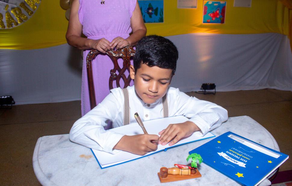 noite-de-autógrofo-colegio-sacramento-2022_0019