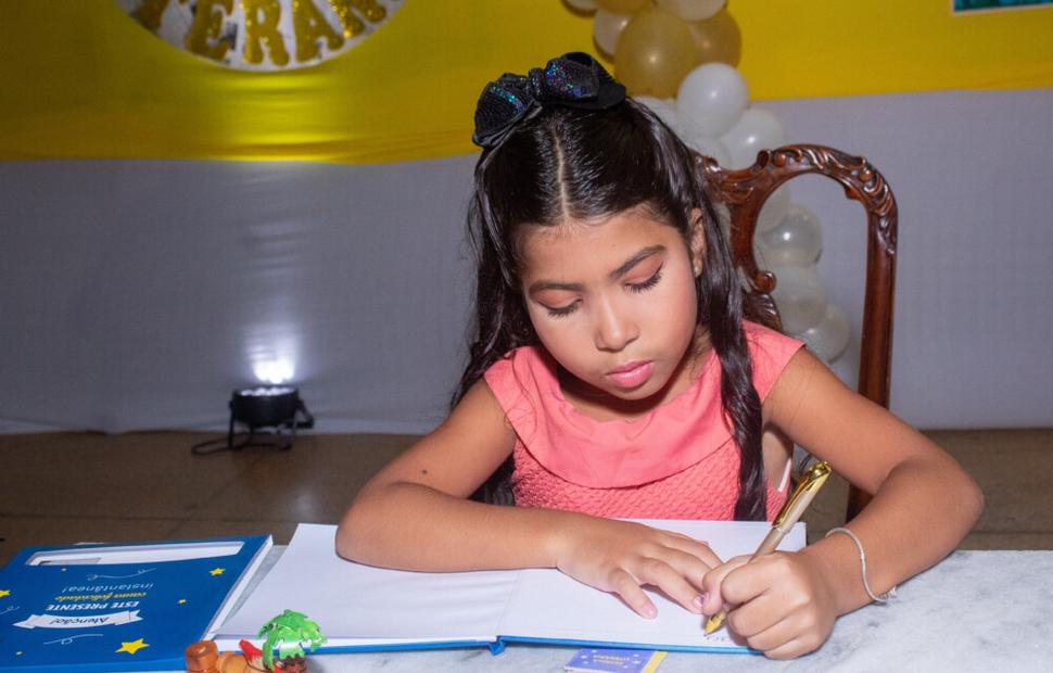 noite-de-autógrofo-colegio-sacramento-2022_0059