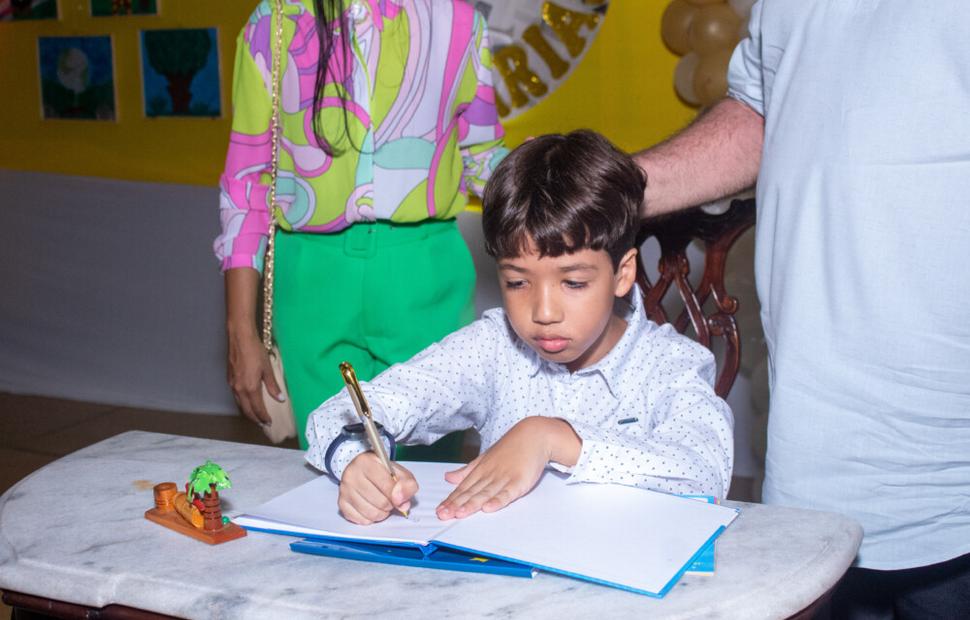 noite-de-autógrofo-colegio-sacramento-2022_0071