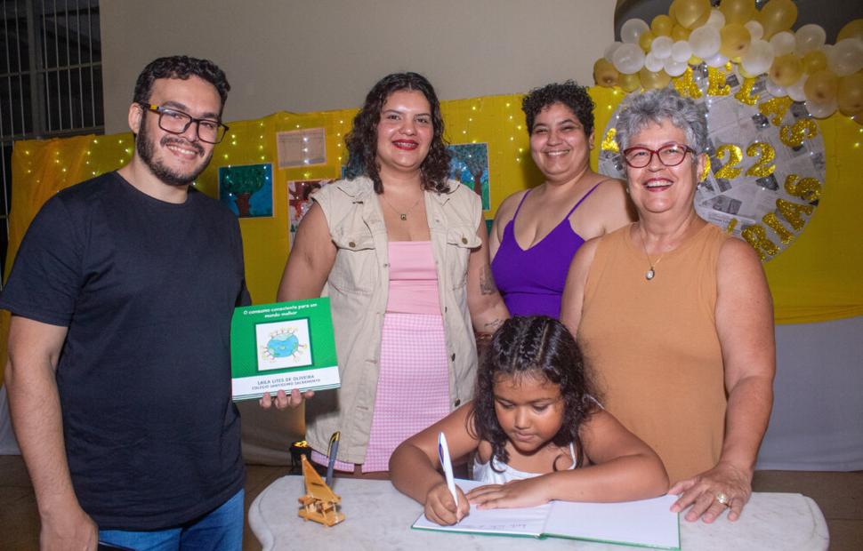 noite-de-autógrofo-colegio-sacramento-2022_0084