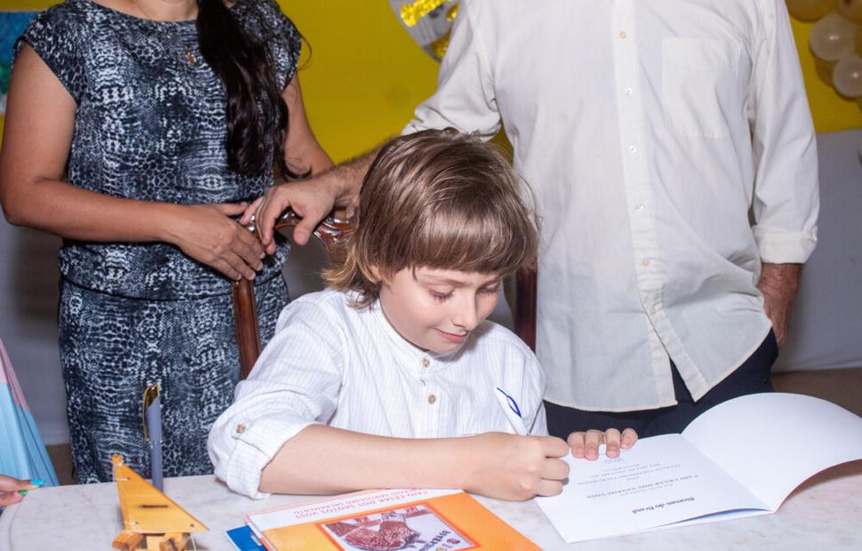 noite-de-autógrofo-colegio-sacramento-2022_0097