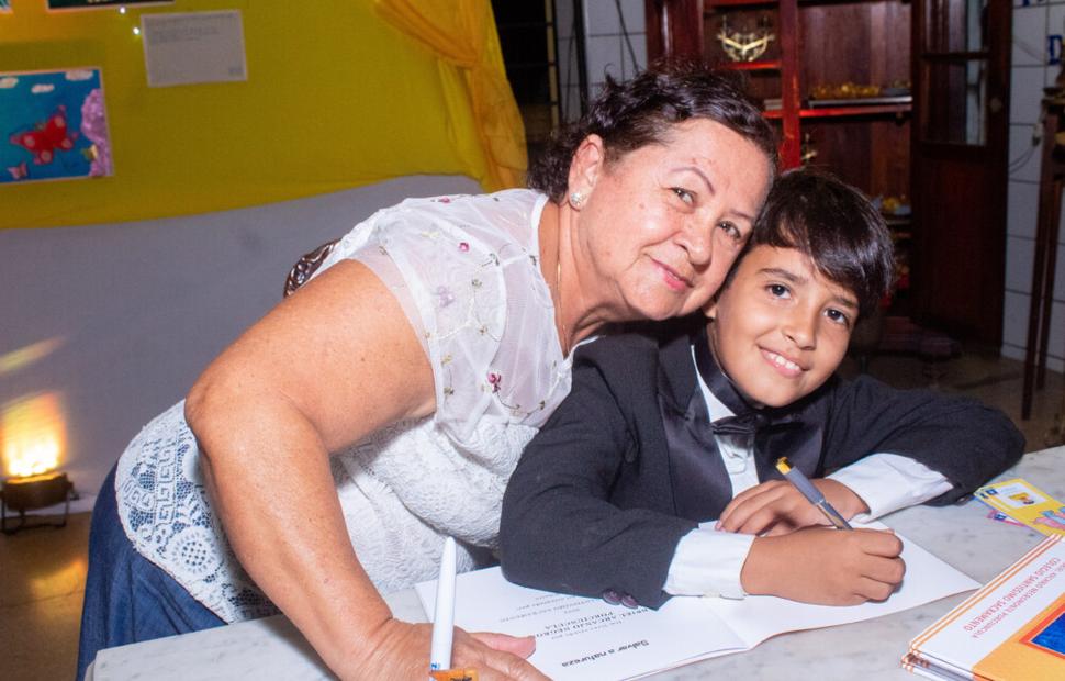 noite-de-autógrofo-colegio-sacramento-2022_0099