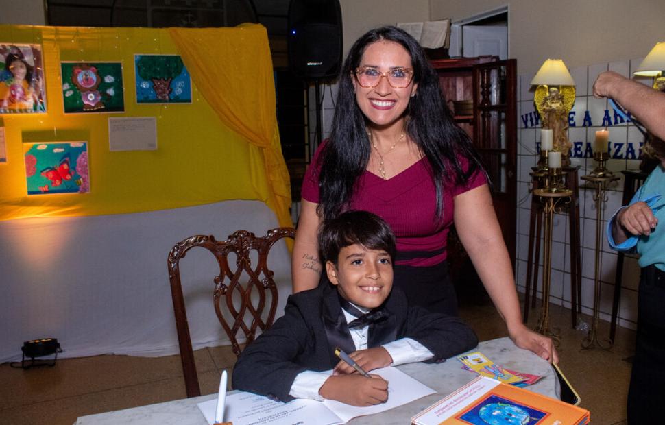 noite-de-autógrofo-colegio-sacramento-2022_0100