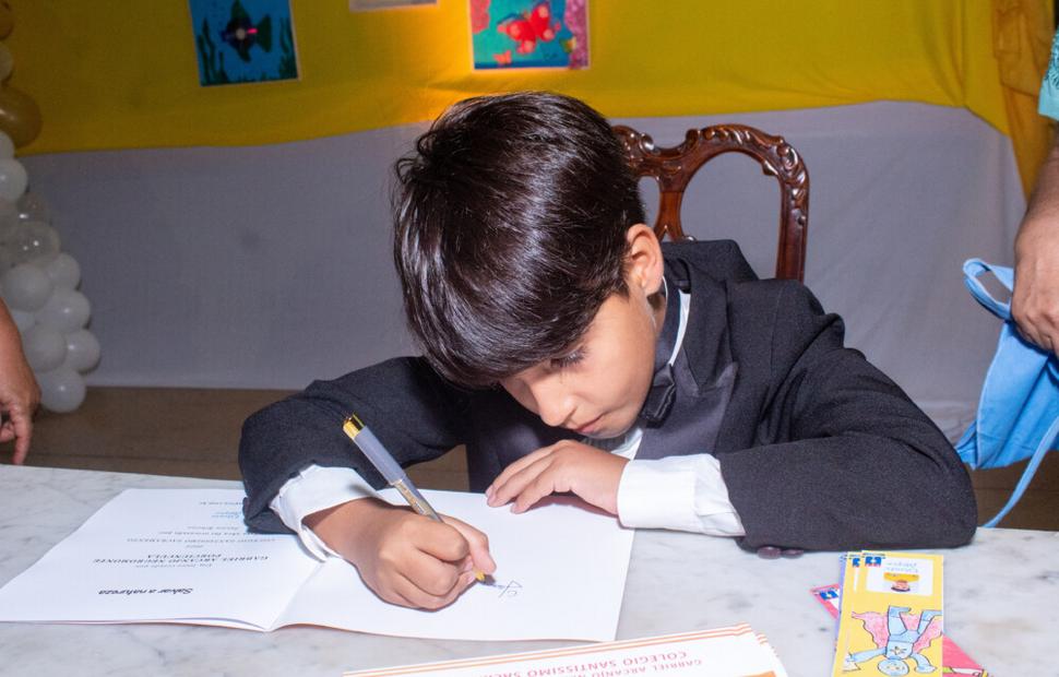 noite-de-autógrofo-colegio-sacramento-2022_0101