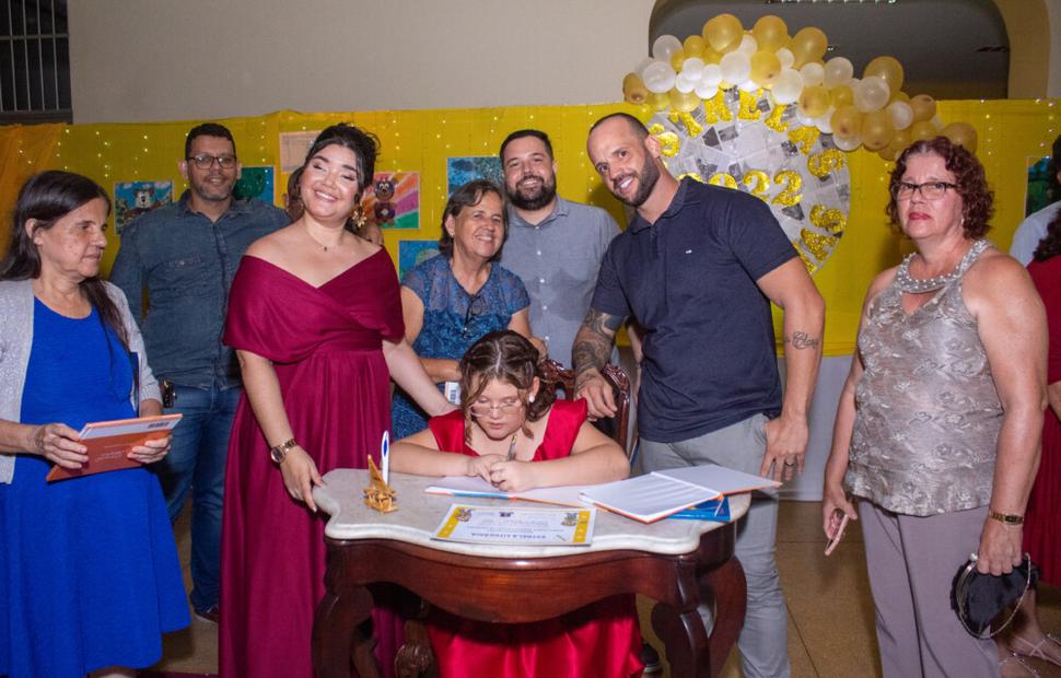 noite-de-autógrofo-colegio-sacramento-2022_0130