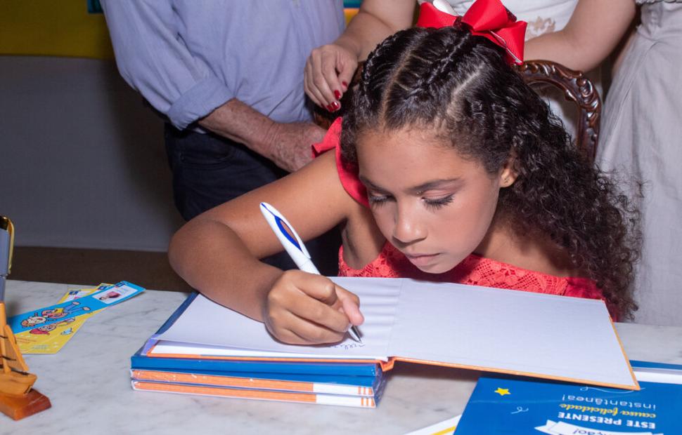 noite-de-autógrofo-colegio-sacramento-2022_0135