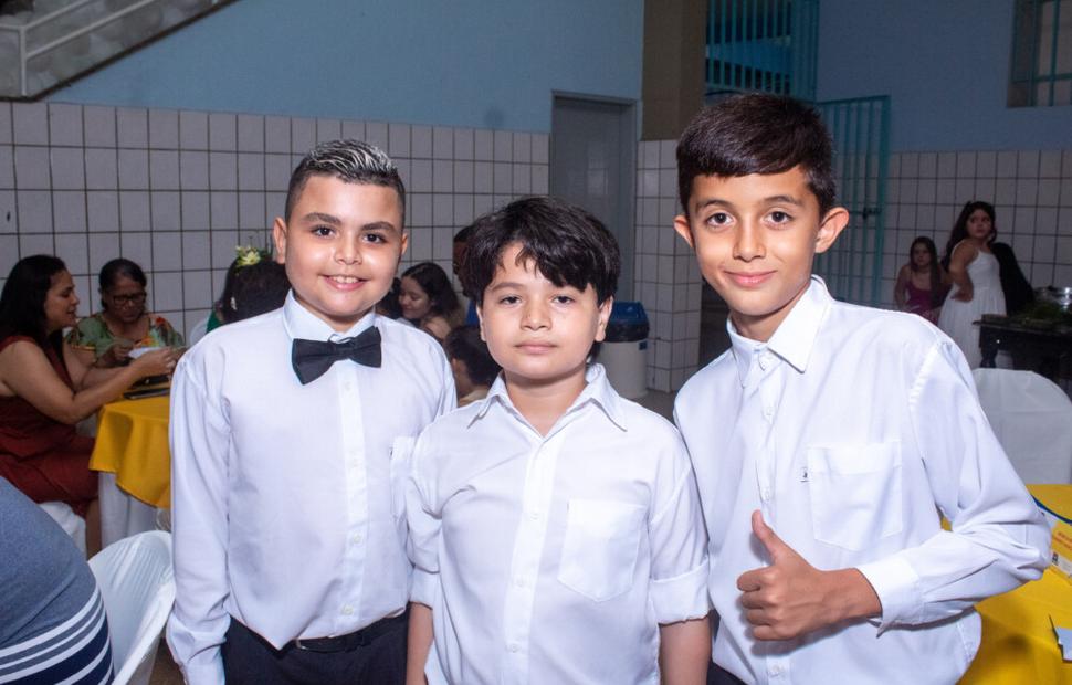 noite-de-autógrofo-colegio-sacramento-2022_0190