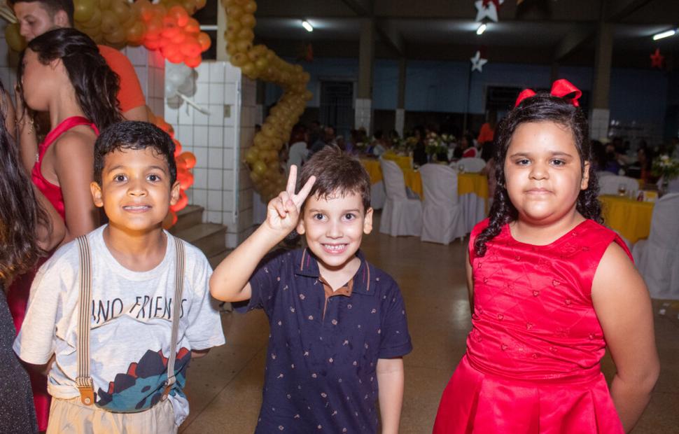 noite-de-autógrofo-colegio-sacramento-2022_0193