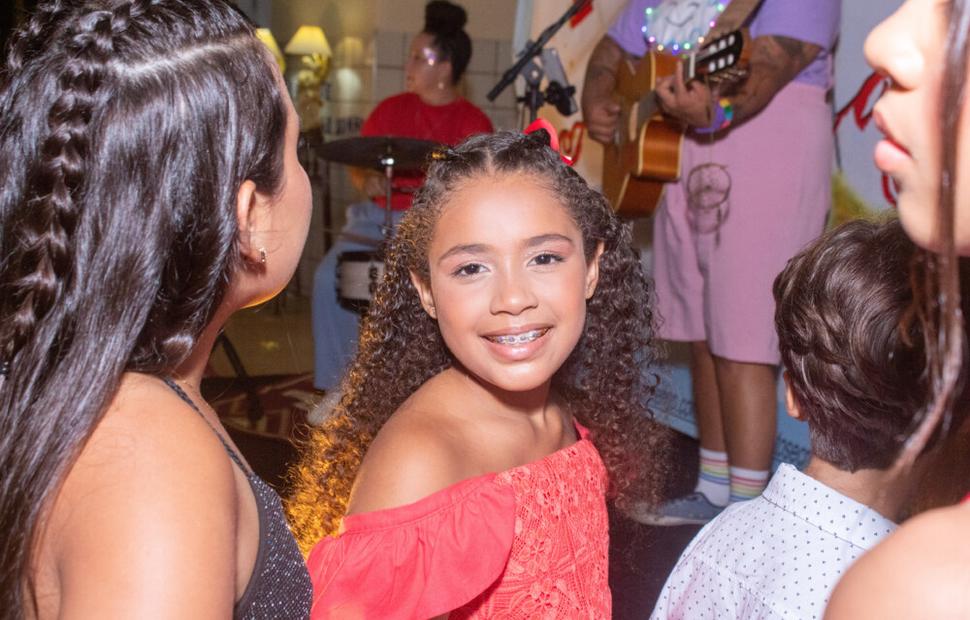 noite-de-autógrofo-colegio-sacramento-2022_0196