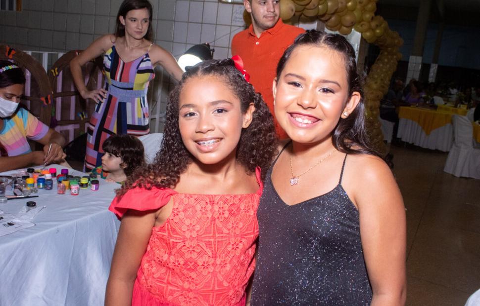 noite-de-autógrofo-colegio-sacramento-2022_0197