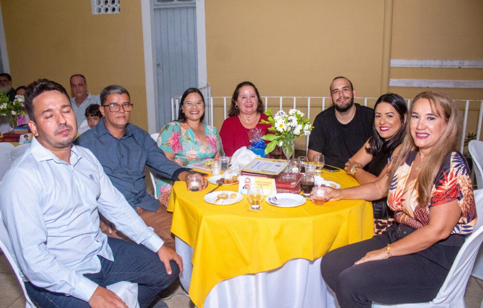 noite-de-autógrofo-colegio-sacramento-2022_0240