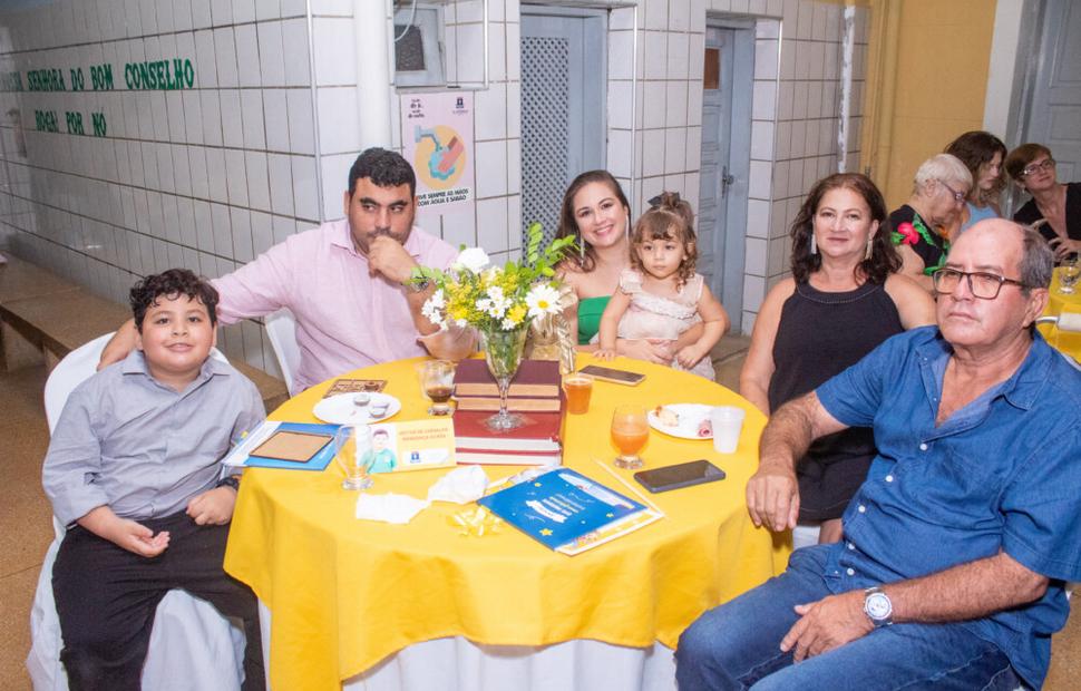 noite-de-autógrofo-colegio-sacramento-2022_0247