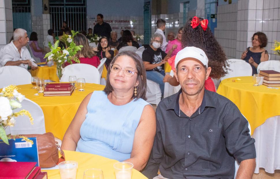 noite-de-autógrofo-colegio-sacramento-2022_0248