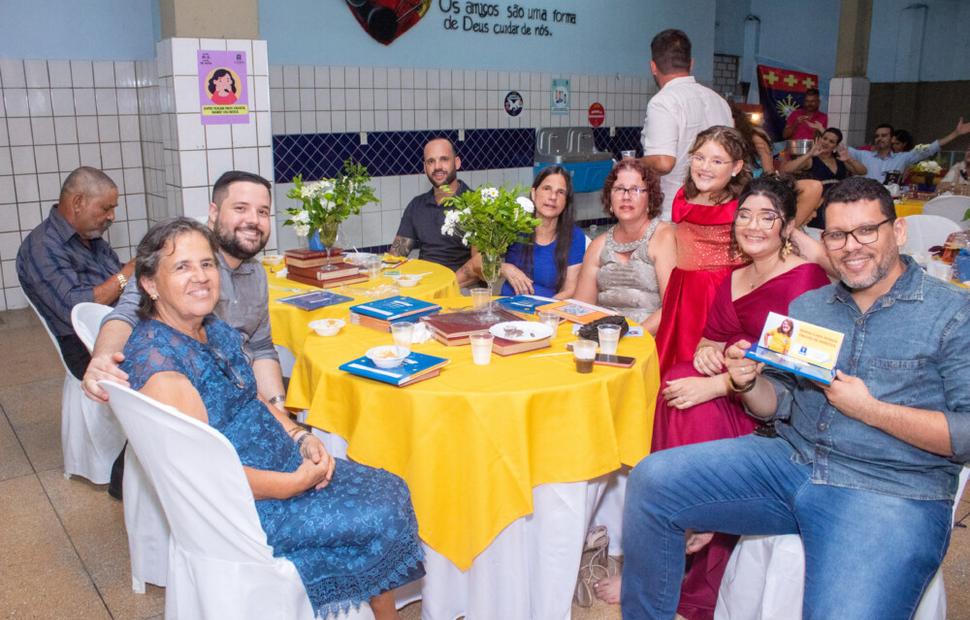 noite-de-autógrofo-colegio-sacramento-2022_0255