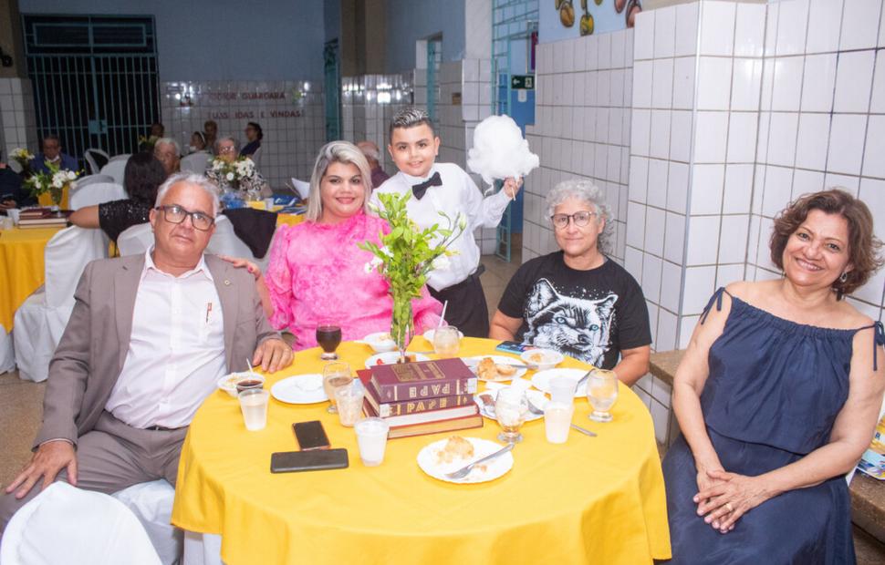 noite-de-autógrofo-colegio-sacramento-2022_0261