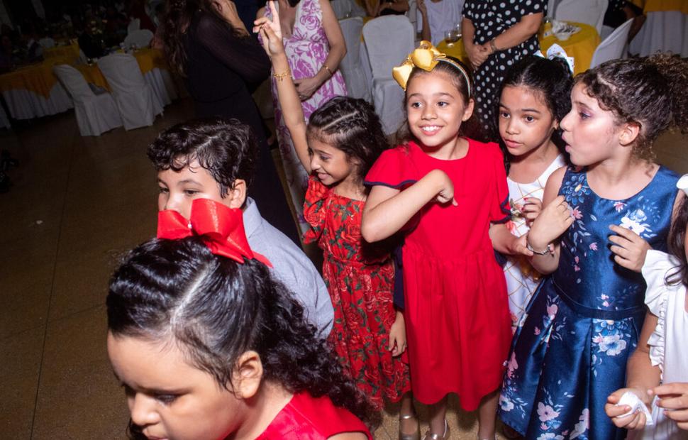 noite-de-autógrofo-colegio-sacramento-2022_0273