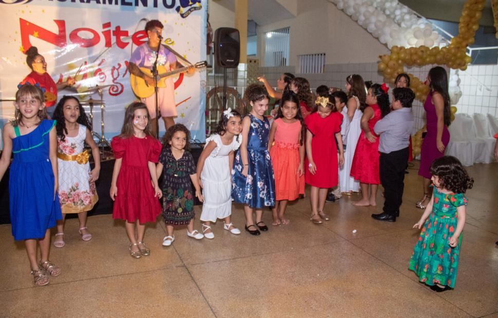 noite-de-autógrofo-colegio-sacramento-2022_0283