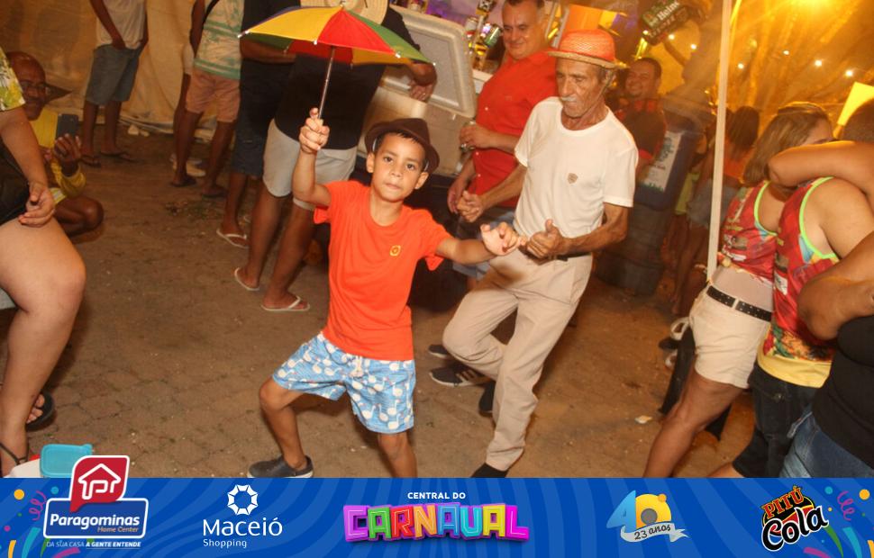 frevo-quilombo-dos-palmares-carnaval-de-maceió-praça-dois-leões-19-02-2023 (19)