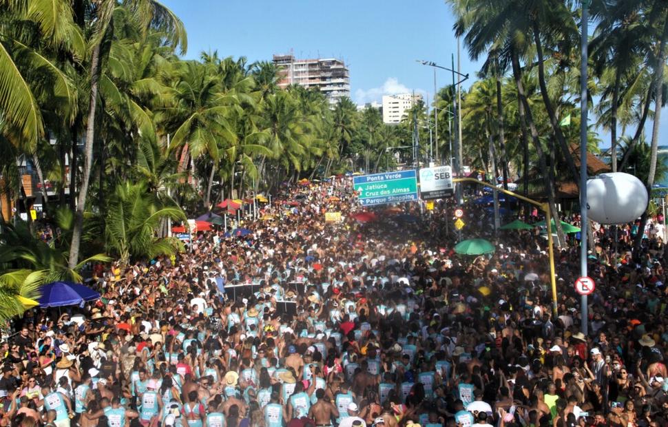 maceio-folia-bloco-pecinhas-2023 (204)