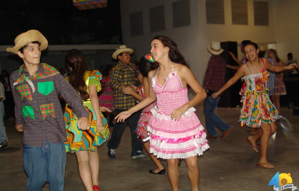 festa-junina-colégio-contato-2010-tbt (143)