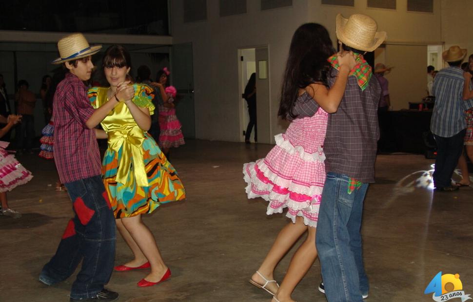 festa-junina-colégio-contato-2010-tbt (147)