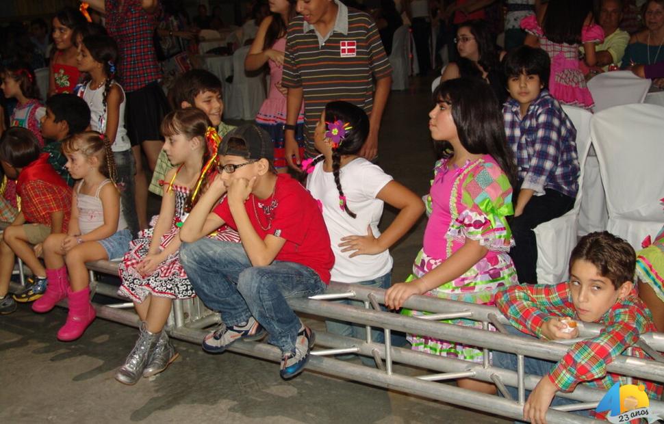 festa-junina-colégio-contato-2010-tbt (184)