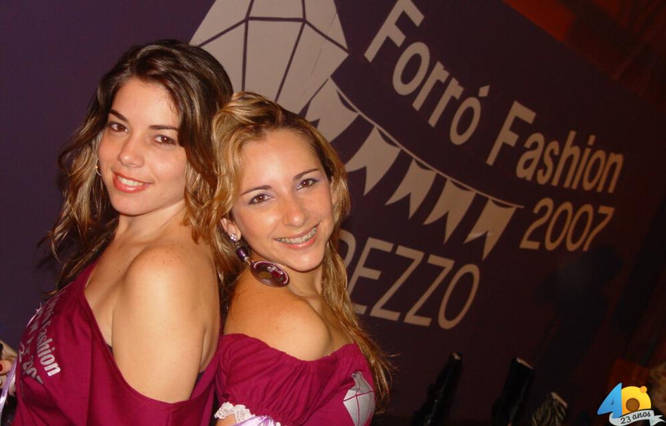 Forró-fashion-arezzo-2007 (120)