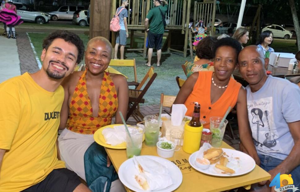 Samba-do-Mercado-Maecado-das-artes-31-Igbonan-Rocha-e-Convidados (60)