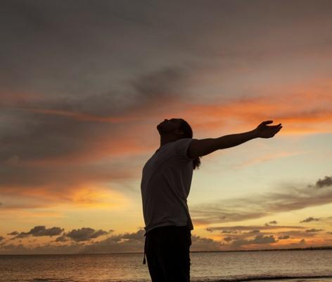Mateus Beurlen: canto para o mundo