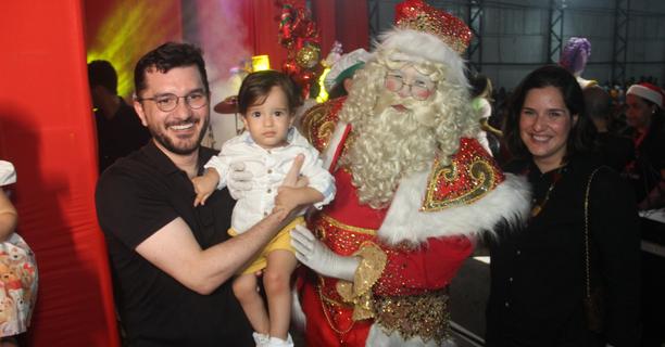 Chegada do Papai Noel no Maceió Shopping