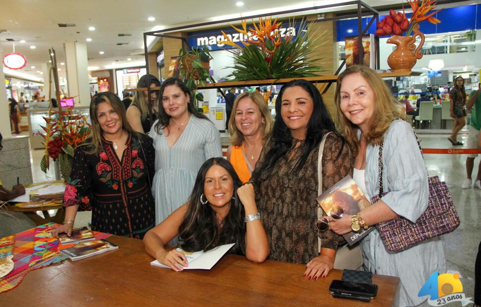 Lançamento-do-livro-depois-do-depois-Mariah-Morais-Fotografia-Itawi-Albuquerque-no-Maceió-shopping- (63)