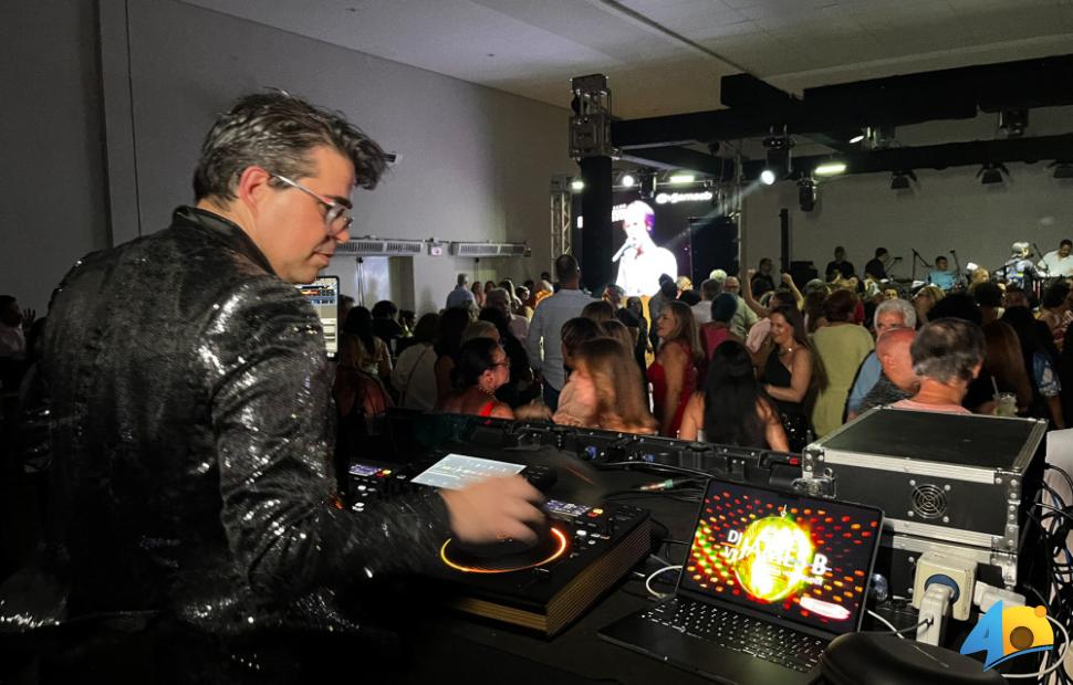 Festa-Back-Retrô-Iate-Clube-Pajussara-30-11-2024 (190)