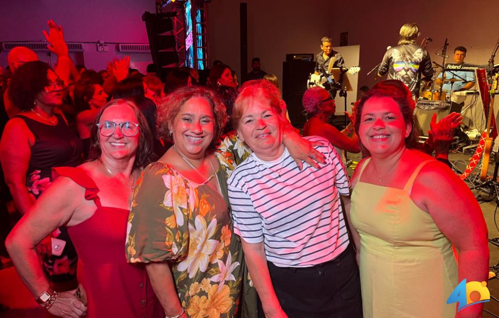 Festa-Back-Retrô-Iate-Clube-Pajussara-30-11-2024 (195)