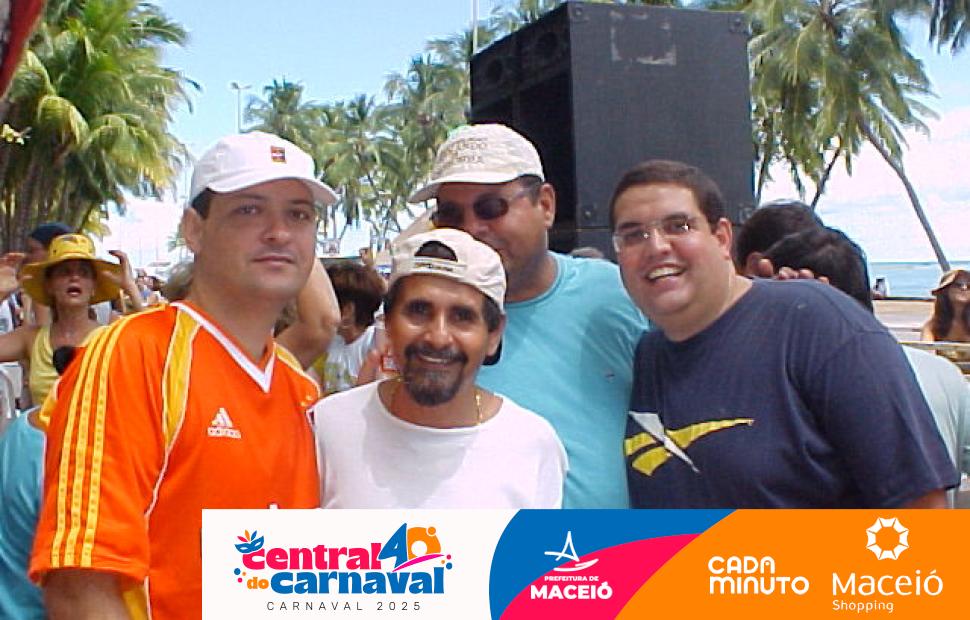 aniversário-de-3-anos-do-Pinto-da-Madrugada-16-02-2003 (34)