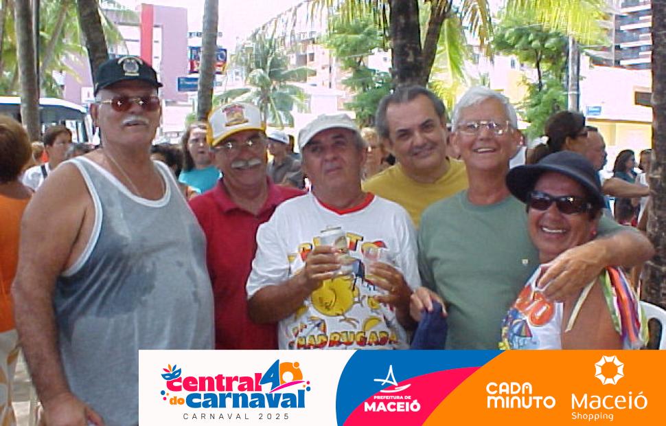 aniversário-de-3-anos-do-Pinto-da-Madrugada-16-02-2003 (78)