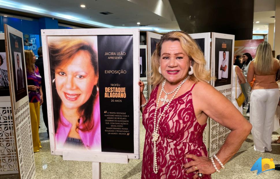 Trofeu-Destaque-Alagoano-20-anos-Jacira-Leão-Maceió-Shopping-09-01-2024 (47)