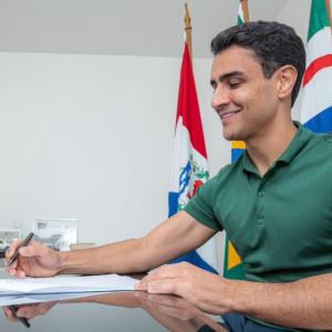 JHC anuncia reajuste salarial para servidores municipais