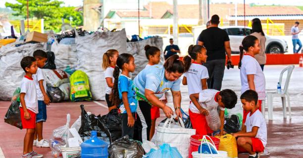 Dia Mundial da Reciclagem: Plastitroque em Marechal Deodoro arrecada 4 toneladas de resíduos plásticos