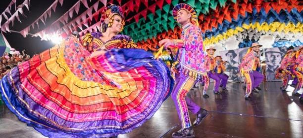 São João Raiz: Quadrilhas juninas se apresentam na primeira noite de Festival