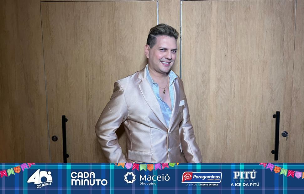 aniversário-promoter-wilton-rocha-na-clínica-viotto-11-06-2025 (106)