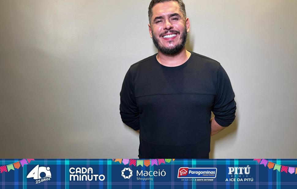 aniversário-promoter-wilton-rocha-na-clínica-viotto-11-06-2025 (126)