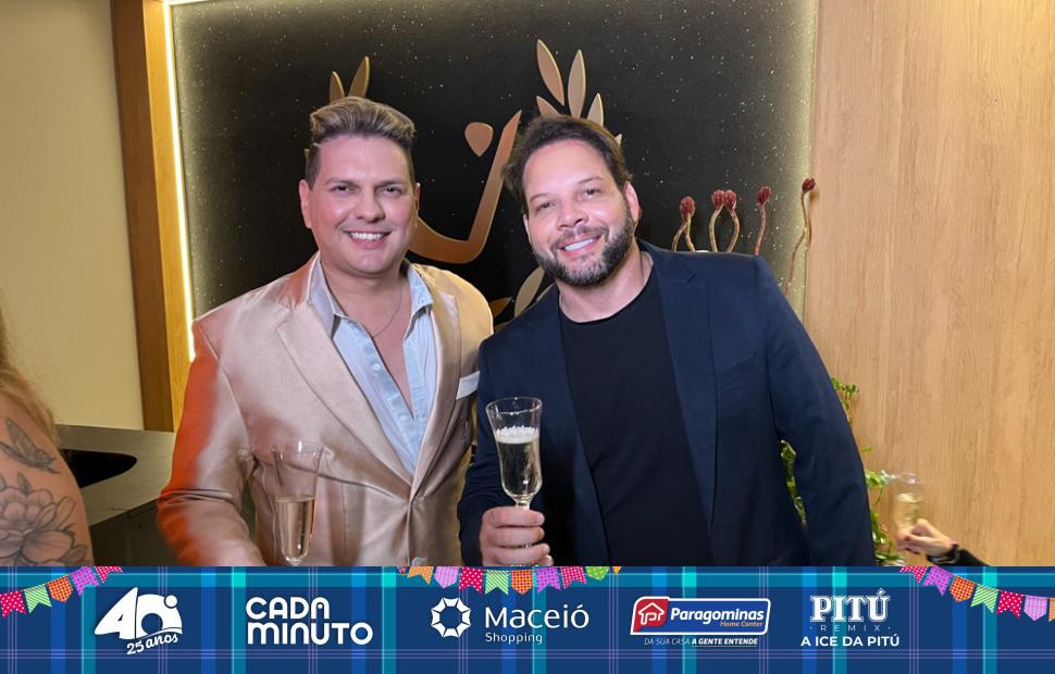 aniversário-promoter-wilton-rocha-na-clínica-viotto-11-06-2025 (22)