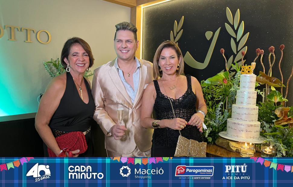 aniversário-promoter-wilton-rocha-na-clínica-viotto-11-06-2025 (47)