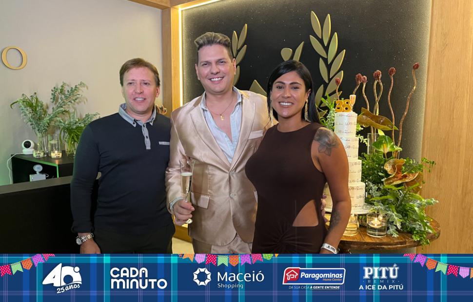 aniversário-promoter-wilton-rocha-na-clínica-viotto-11-06-2025 (50)