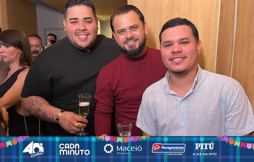 aniversário-promoter-wilton-rocha-na-clínica-viotto-11-06-2025 (65)