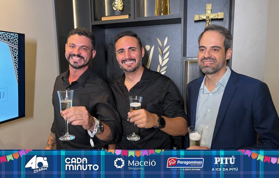 aniversário-promoter-wilton-rocha-na-clínica-viotto-11-06-2025 (7)