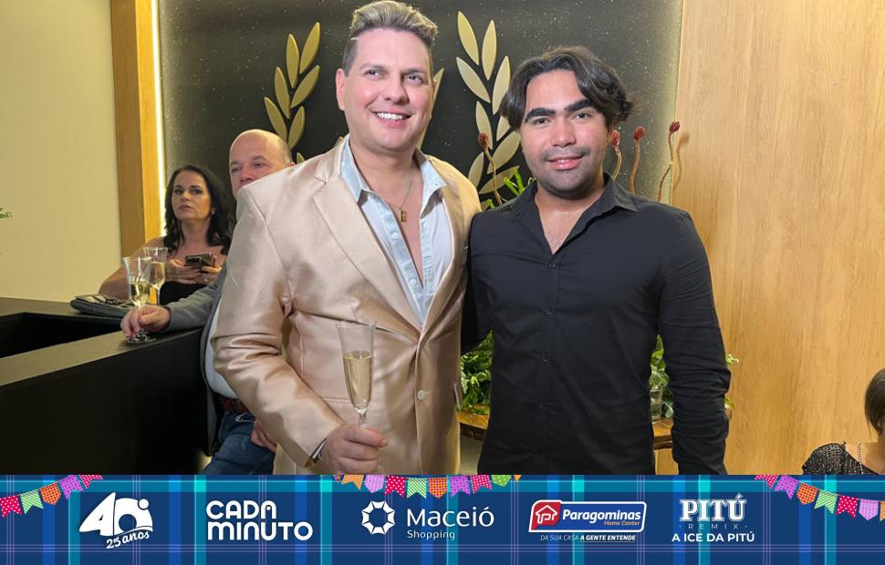aniversário-promoter-wilton-rocha-na-clínica-viotto-11-06-2025 (71)